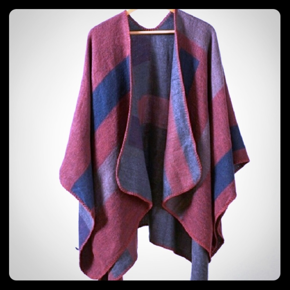 B.B. Dakota poncho! 💫